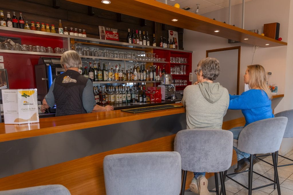 bar